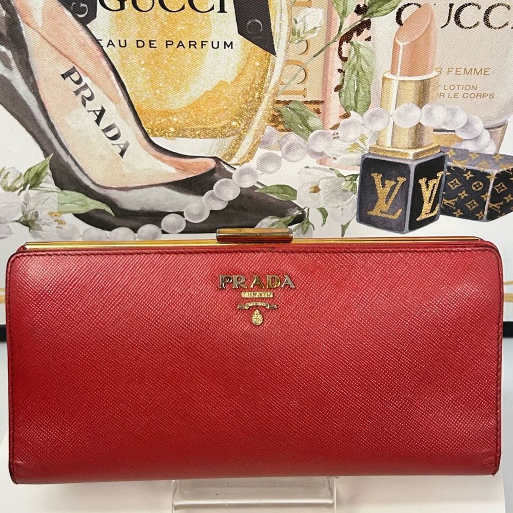 PRADA Saffiano Leather Kisslock Long Wallet 😍❤️🔥 - Picture 14 of 17